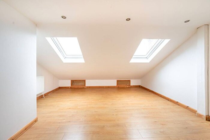 5 Bedroom Property For Sale In St Georges Road, Leyton, London, E10