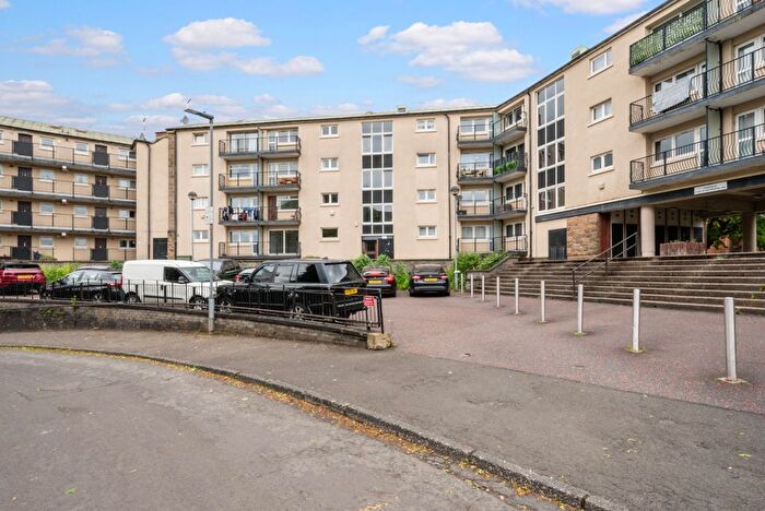 2 Bedroom Flat To Rent In Drygate, Glasgow, Glasgow City, G4