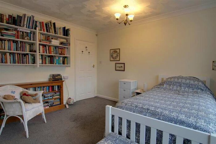 2 Bedroom Detached Bungalow For Sale In Station Road, Willoughby, LN13