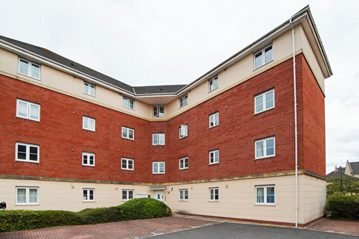 2 Bedroom Flat To Rent In The Hedgerows, Bradley Stoke, BS32