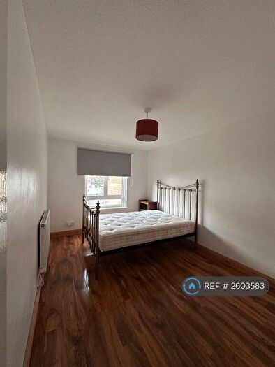 2 Bedroom Flat To Rent In Burder Close, London, N1