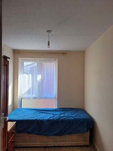 2 Bedroom Flat To Rent In Archery Close, Harrow, HA3
