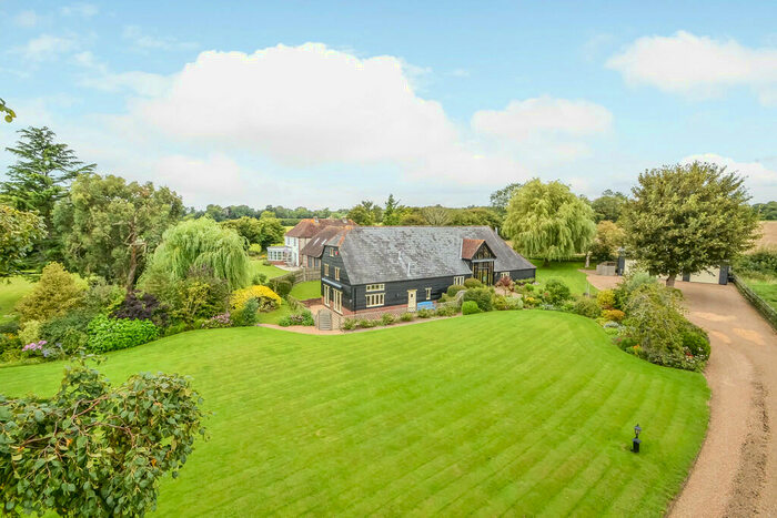 4 Bedroom Barn Conversion For Sale In Blendworth, Hampshire, PO8