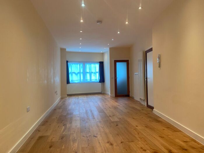 2 Bedroom Maisonette To Rent In Northwood Road, Highgate, N6