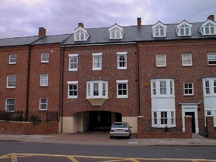 2 Bedroom Flat To Rent In Montague House, Stratford-upon-Avon, CV37