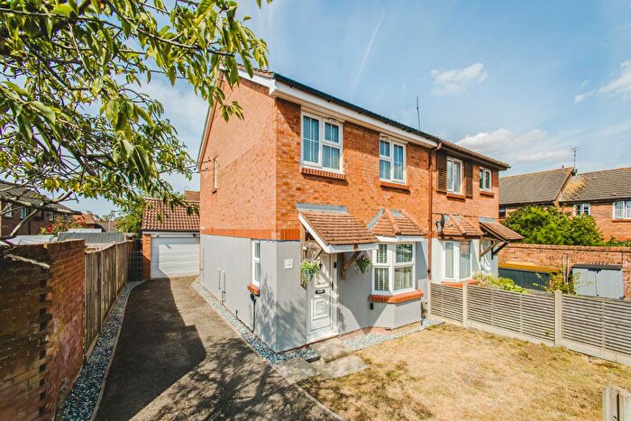 3 Bedroom Semi-Detached House For Sale In Shaw, Swindon, Wiltshire, SN5
