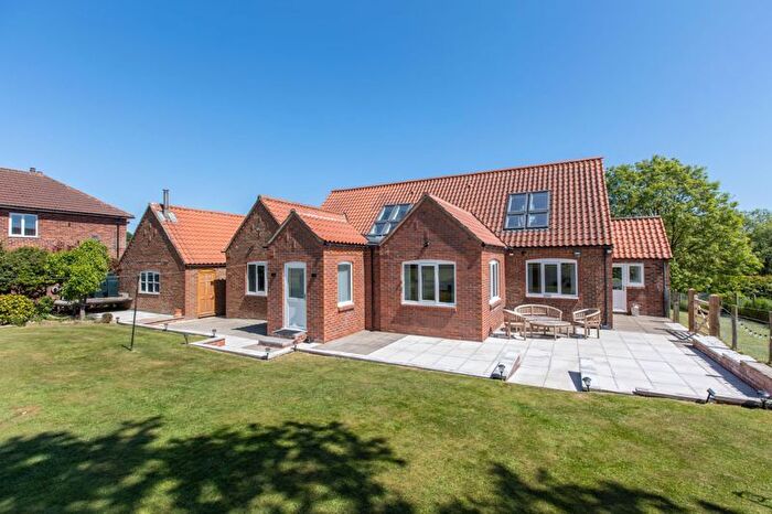 5 Bedroom Detached House For Sale In Main Street, Foxholes, Driffield, YO25