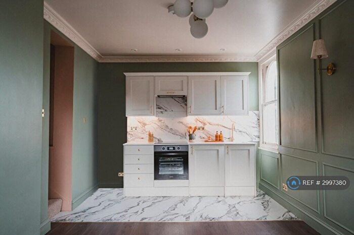 2 Bedroom Flat To Rent In Augusta Road, Ramsgate, CT11