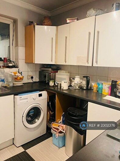 2 Bedroom Flat To Rent In Church Lane, Kingsbury, NW9