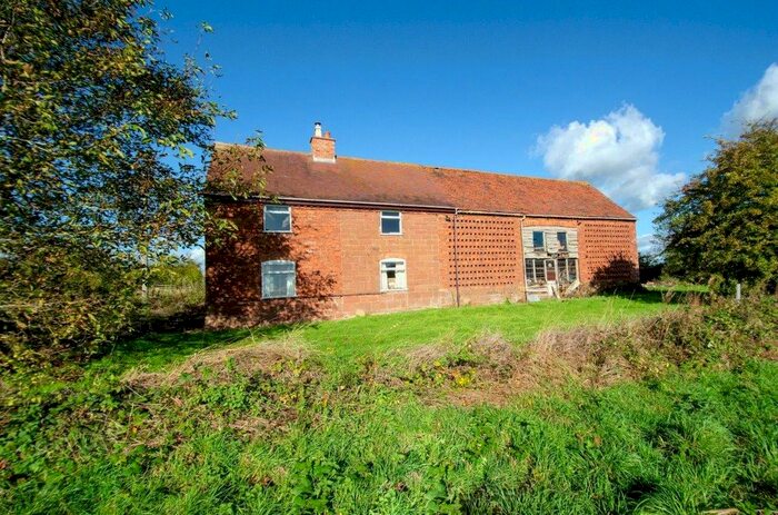 3 Bedroom Barn Conversion For Sale In Ombersley, Droitwich, Worcestershire WR9