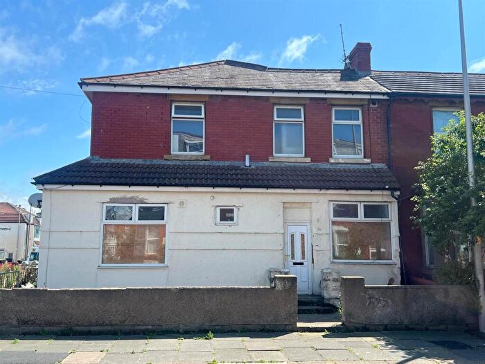 4 Bedroom End Of Terrace House For Sale In Yates Street, Blackpool, FY1