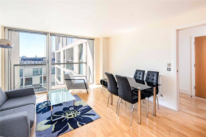 1 Bedroom Flat To Rent In Denison House, Lanterns Way, London, E14