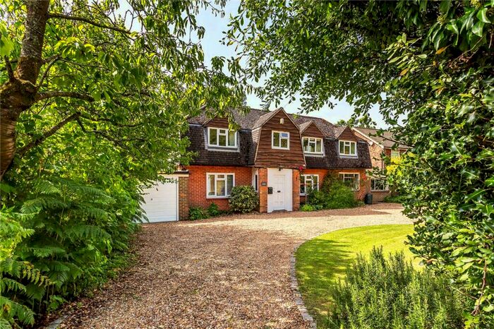 5 Bedroom Detached House For Sale In Guildford Road, Cranleigh, Surrey, GU6