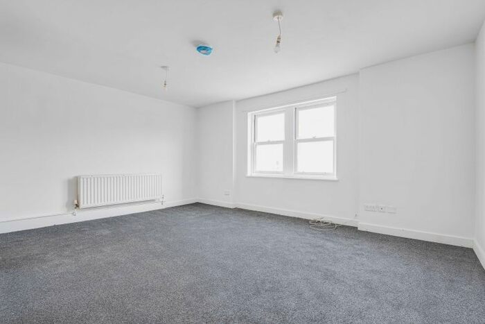 1 Bedroom Flat To Rent In Burlington Road, London, SW6
