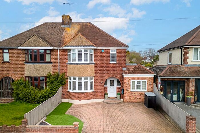 3 Bedroom Semi Detached House For Sale In Rupert Avenue, High Wycombe, Buckinghamshire, HP12