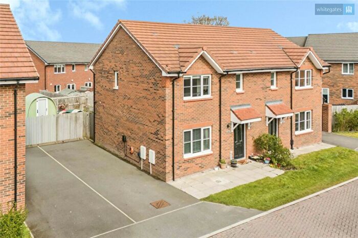 3 Bedroom Semi Detached House For Sale In Brogden Drive, Willaston, Nantwich, Cheshire, CW5