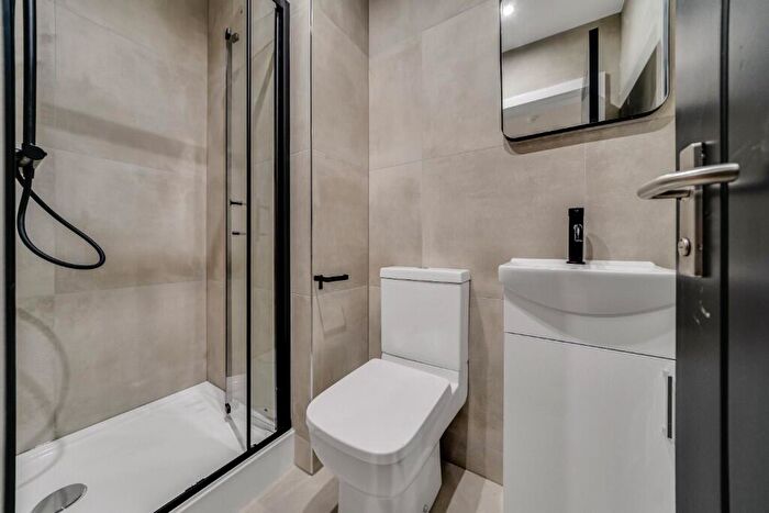 6 Bedroom Terraced House To Rent In Hannan Road, Liverpool, Merseyside, L6