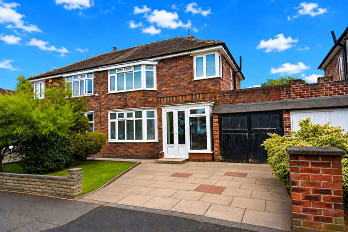 3 Bedroom Semi-Detached House For Sale In Acrefield Avenue, Urmston, M41