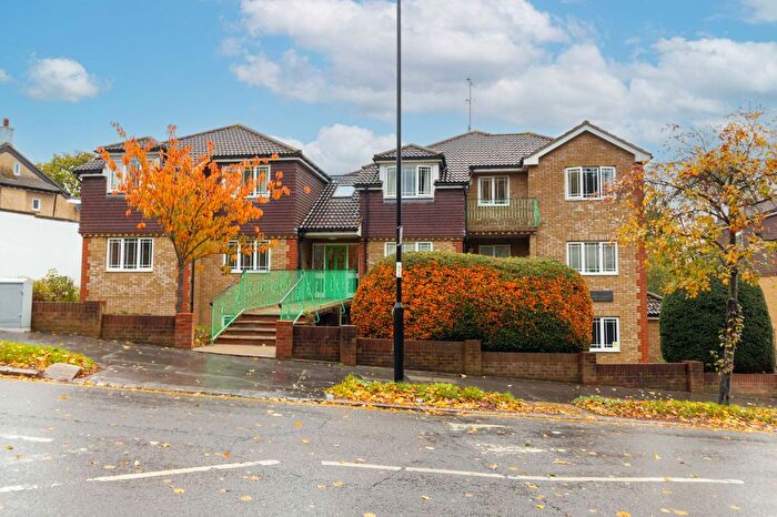 2 Bedroom Flat For Sale In Nottingham Road, South Croydon, CR2