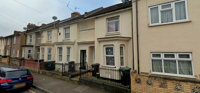 2 Bedroom Terraced House To Rent In Arthur Street, Gravesend, Kent, DA11