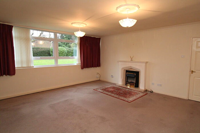 2 Bedroom Apartment To Rent In Woodbourne, B15