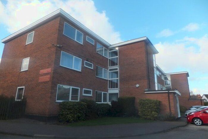 2 Bedroom Flat To Rent In Wentworth Court, Sutton Coldfield, B74