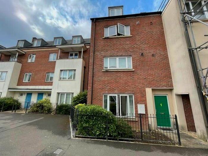 2 Bedroom Flat To Rent In Millgrove Street, Redhouse, North Swindon, SN25