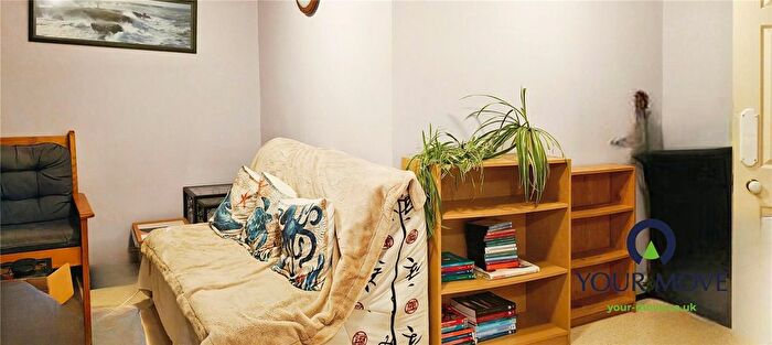 1 Bedroom Flat To Rent In Clifton Crescent, Folkestone, Kent, CT20