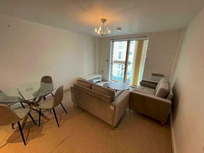2 Bedroom Apartment To Rent In Hornbeam Way, Manchester, M4