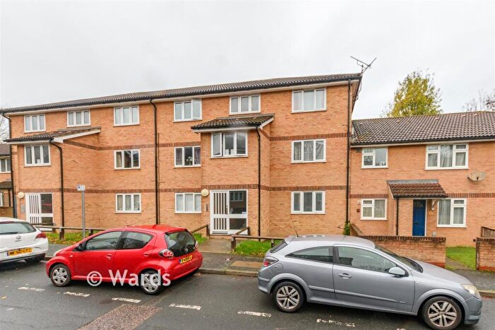 1 Bedroom Flat For Sale In Fort Pitt Street, Chatham, Kent, ME4