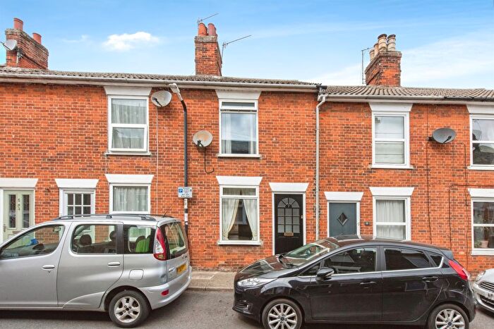 2 Bedroom Terraced House For Sale In Peckham Street, Bury St. Edmunds, IP33