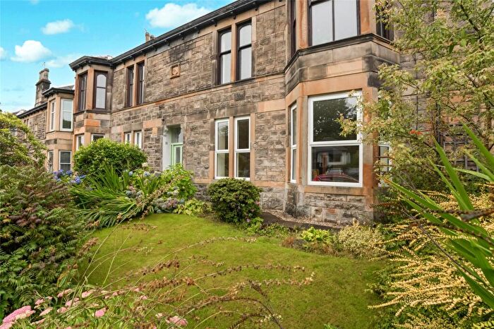 2 Bedroom Flat For Sale In Strathblane Road, Milngavie, Glasgow, East Dunbartonshire, G62