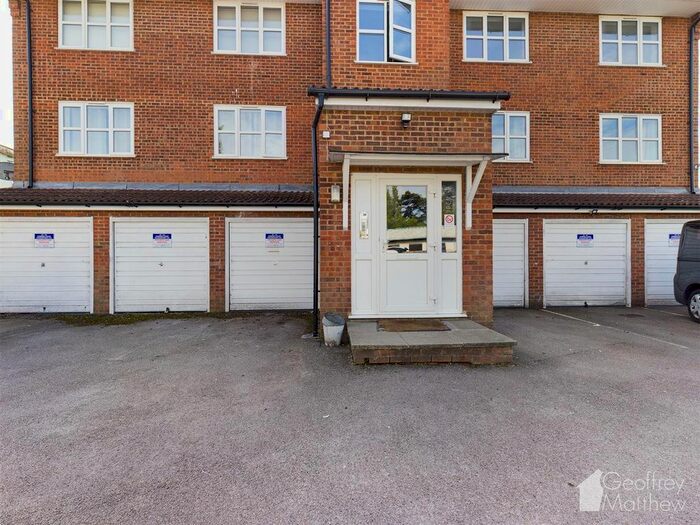 2 Bedroom Flat To Rent In Amberry Court, Harlow, CM20