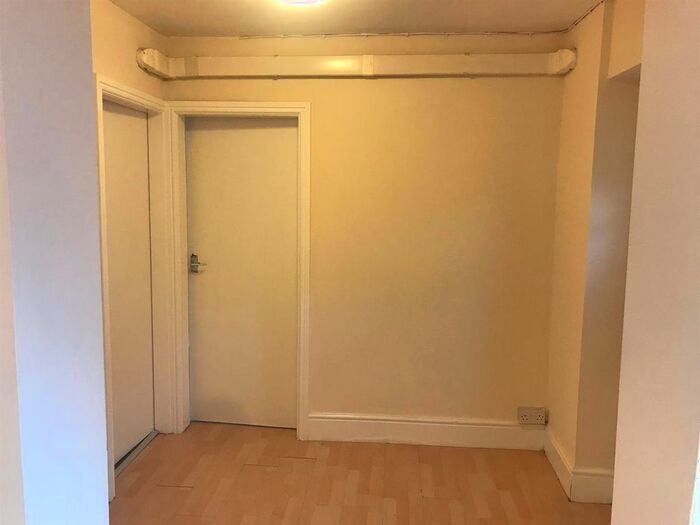 1 Bedroom Flat To Rent In Old Park Road, Dudley, DY1