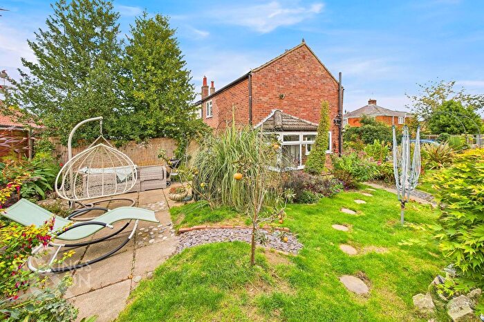 2 Bedroom Cottage For Sale In Old Chapel Road, Freethorpe, Norwich, NR13