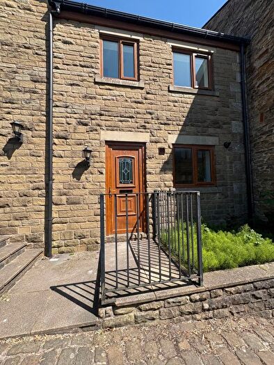 3 Bedroom Property To Rent In Factory Lane, Burnley, BB12