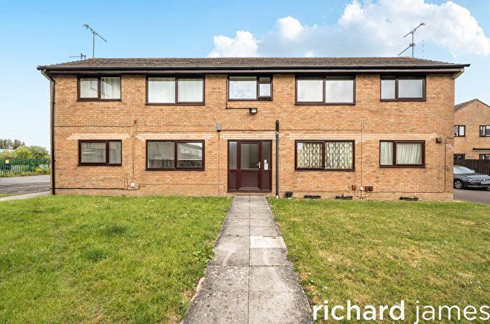 1 Bedroom Flat For Sale In Copse Avenue, Swindon, SN1