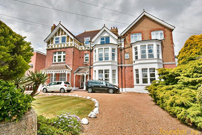 3 Bedroom Flat For Sale In Hastings Road, Bexhill-On-Sea, TN40