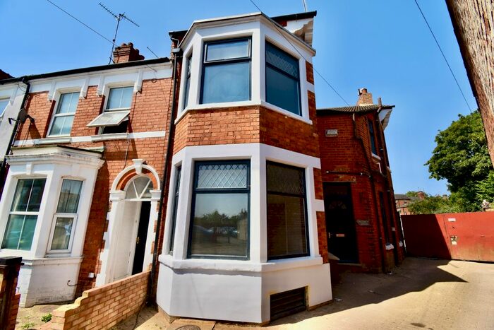 3 Bedroom End Of Terrace House To Rent In Cecil Road, Kingsthorpe, Northampton, NN2