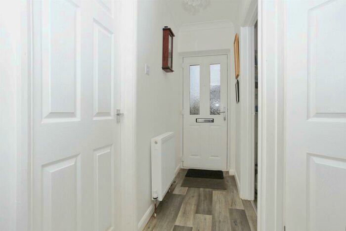 2 Bedroom Detached Bungalow For Sale In Lawson Avenue, Peterborough, PE2