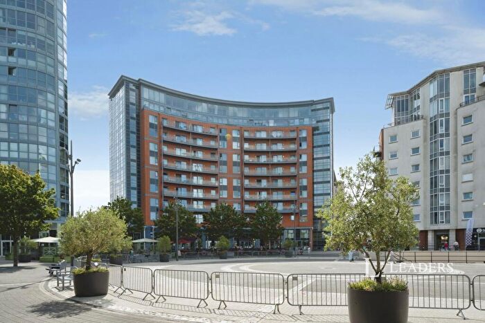 2 Bedroom Flat To Rent In Gunwharf Quays, Portsmouth, Hampshire, PO1