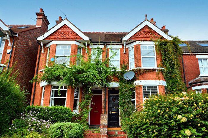 4 Bedroom Semi-Detached House To Rent In Approach Road, St Albans, AL1