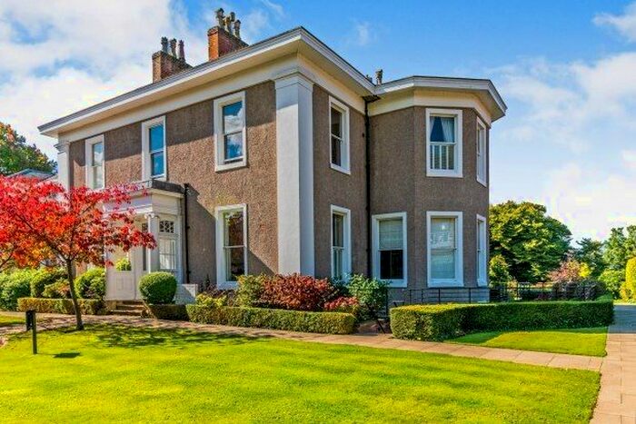 2 Bedroom Flat To Rent In Philip Godlee Lodge, Manchester, M20