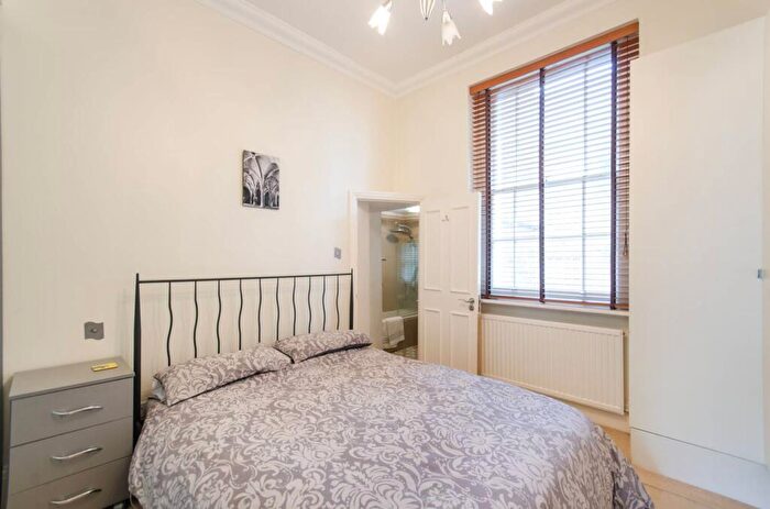 1 Bedroom Flat To Rent In St Anns Terrace, St John's Wood, London, NW8