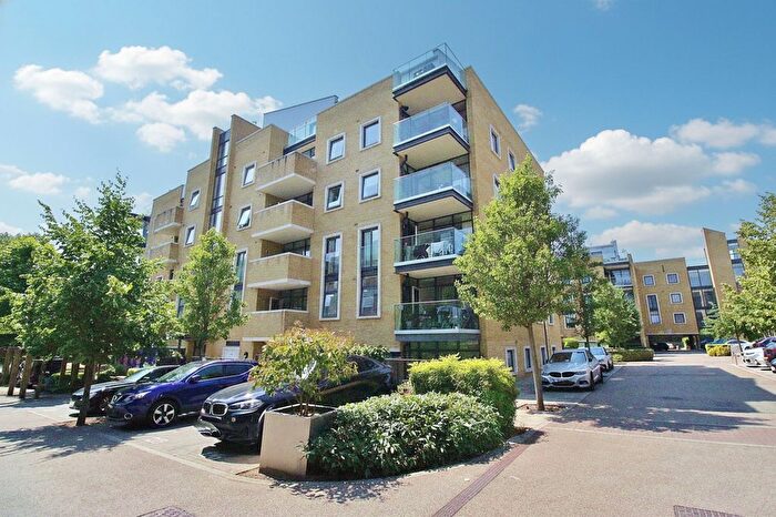 2 Bedroom Flat To Rent In Boulogne House, Frazer Nash Close, Isleworth, TW7
