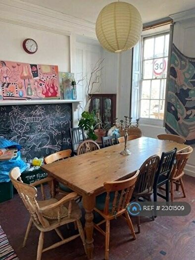 10 Bedroom Semi-Detached House To Rent In Hotwell Road, Bristol, BS8