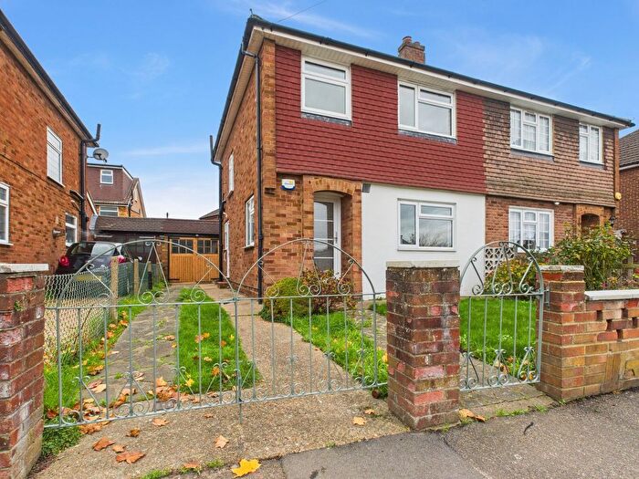 3 Bedroom Semi-Detached House To Rent In The Gardens, Feltham, TW14