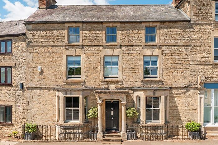 5 Bedroom Terraced House For Sale In East Street, Fritwell, OX27