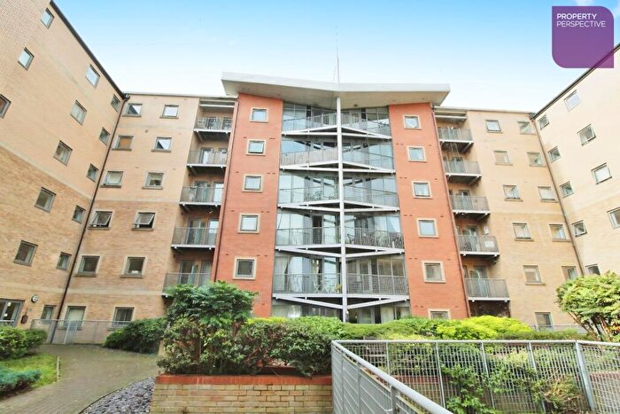2 Bedroom Flat For Sale In Kentmere Drive, Doncaster, DN4