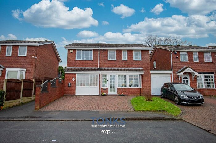 5 Bedroom Detached House For Sale In Sandringham Drive, Rowley Regis, B65